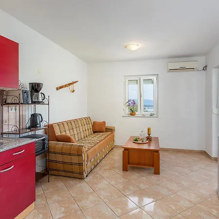 Apartmán Lovely In With Wifi Sveti Vid-Miholjice